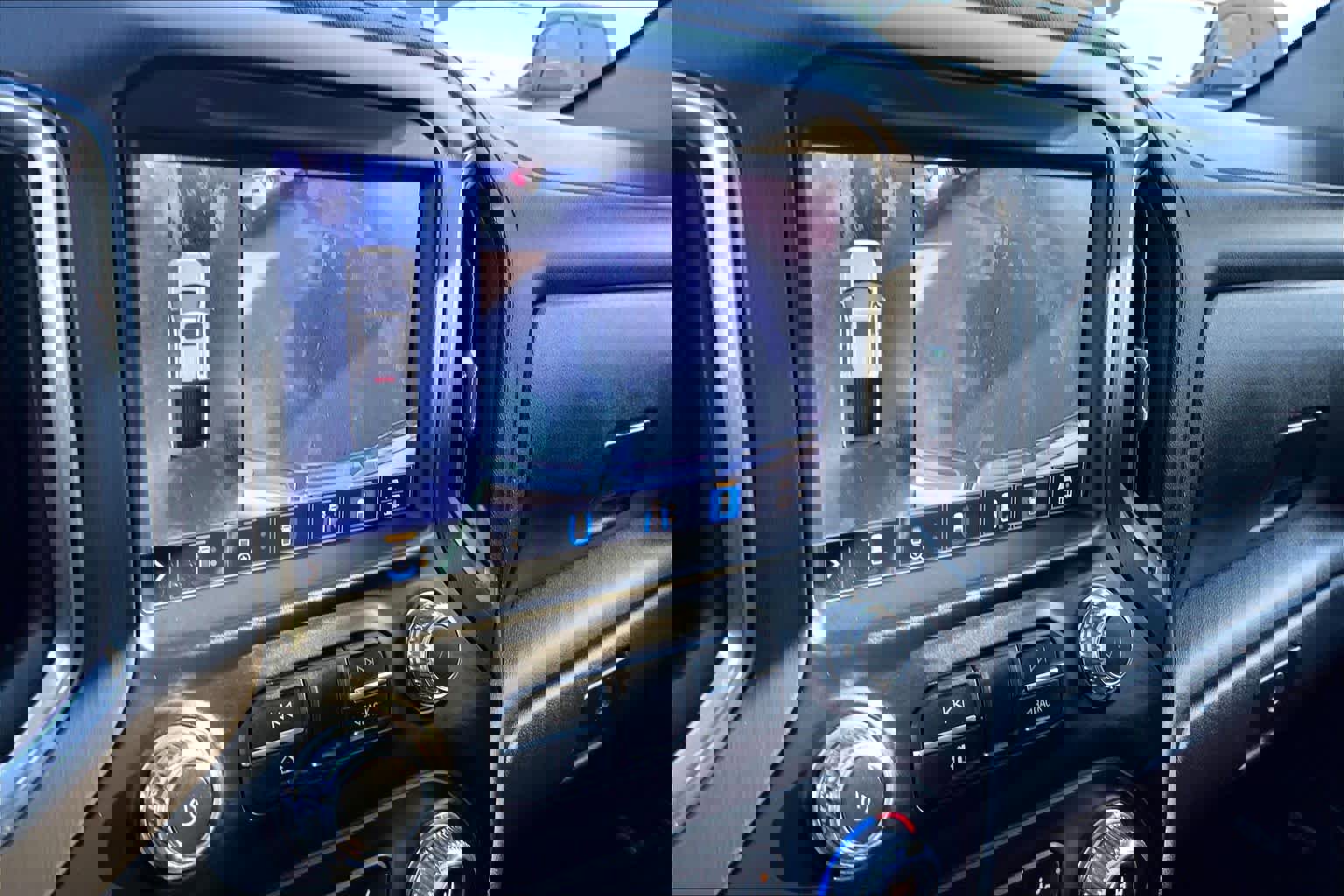 Used 2022 GMC Sierra 1500 AT4 w/ AT4 Premium Package image 26