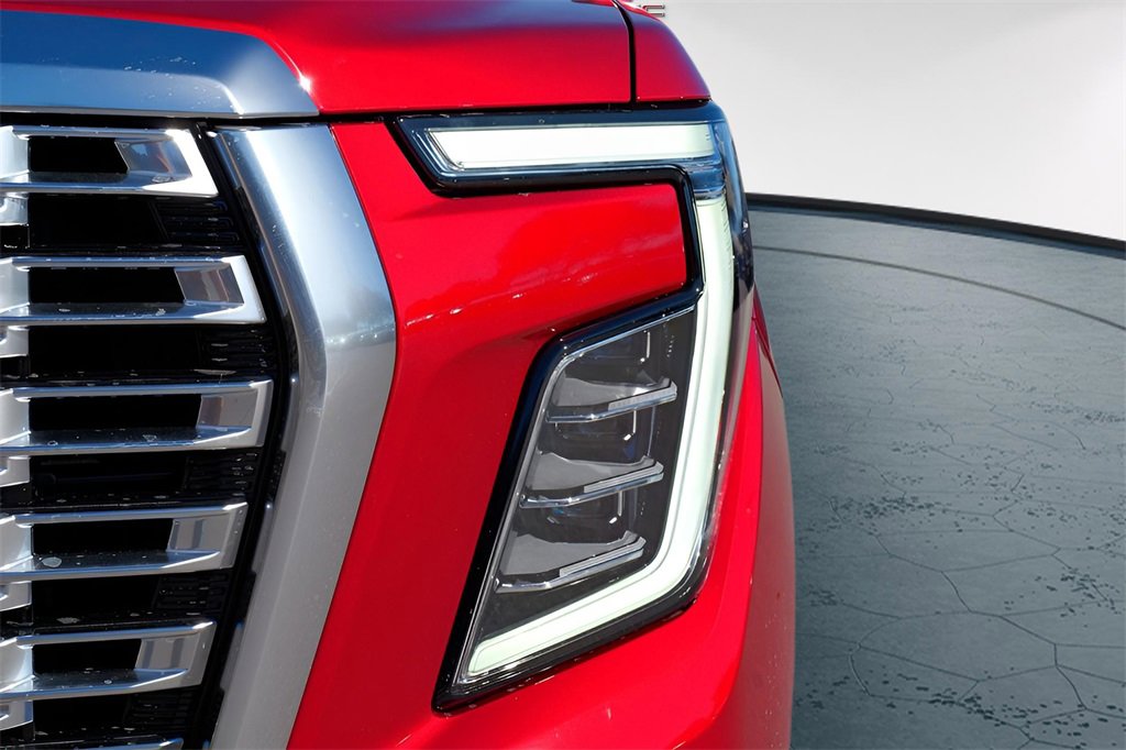 New 2026 GMC Yukon Denali w/ Sun & Power Step Package image 3