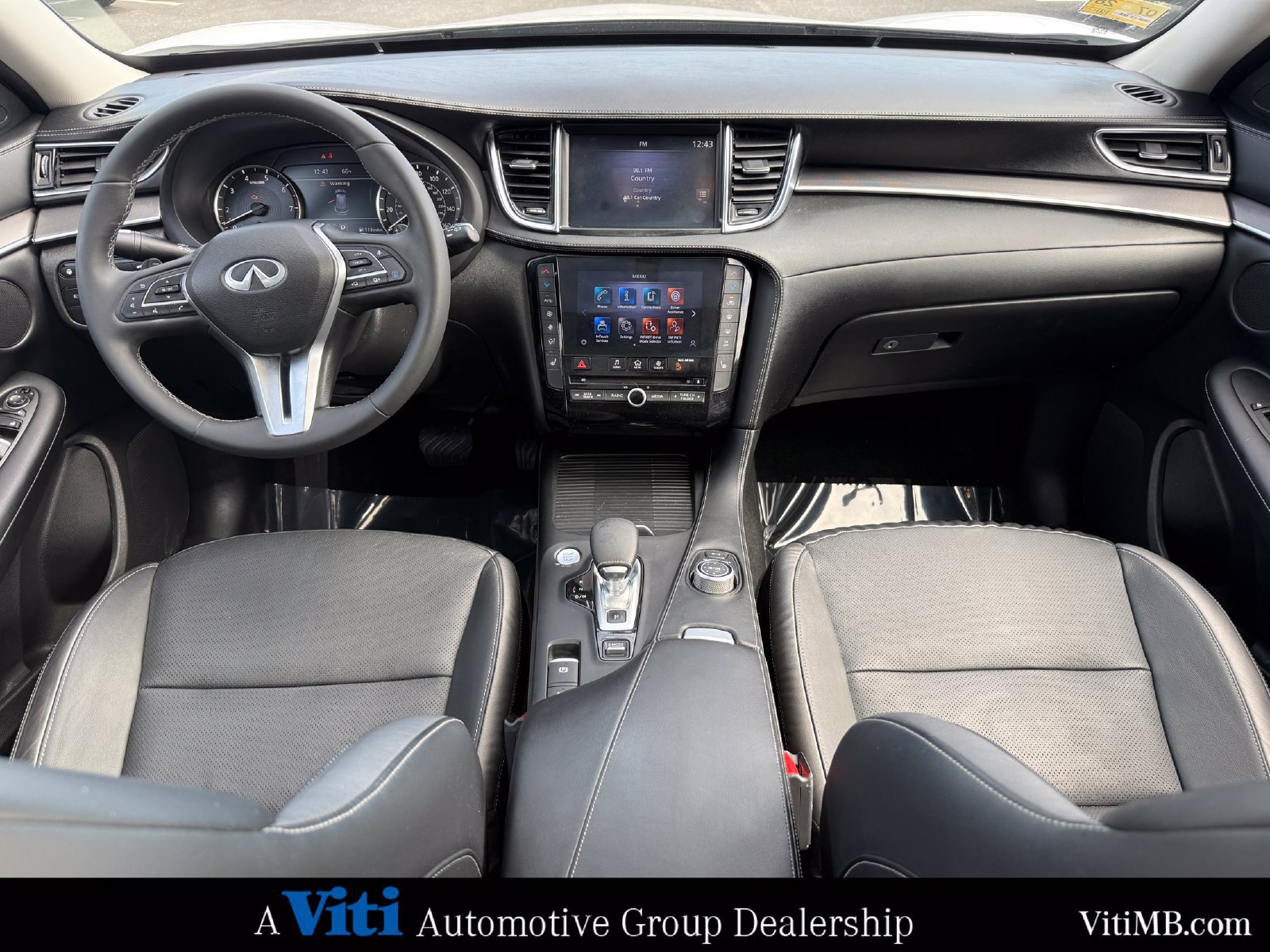 Used 2022 INFINITI QX50 Luxe AWD/4WD image 2