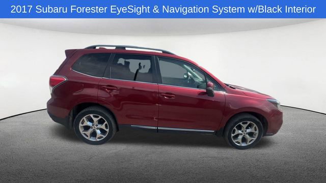 Used 2017 Subaru Forester 2.5i Touring AWD/4WD image 10