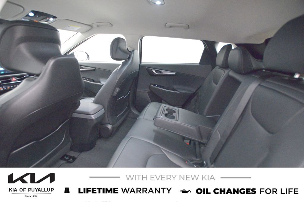 New 2025 Kia EV6 Wind image 12