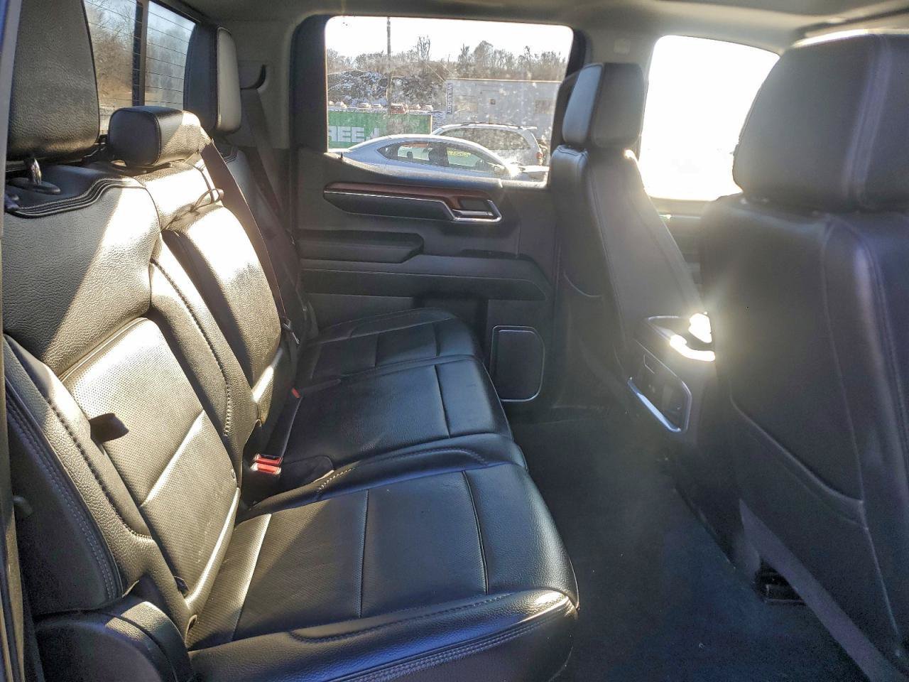 Used 2023 GMC Sierra 1500 Denali AWD/4WD image 6