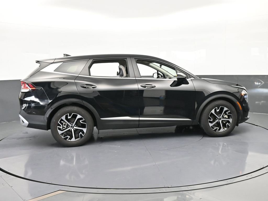 Used 2023 Kia Sportage EX image 7