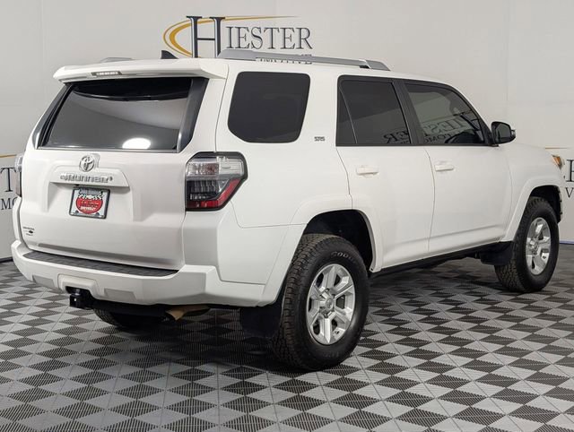 Used 2016 Toyota 4Runner SR5 Premium image 7