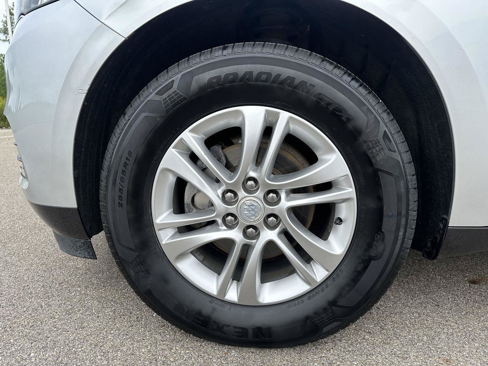 Used 2019 Buick Enclave Essence FWD image 7