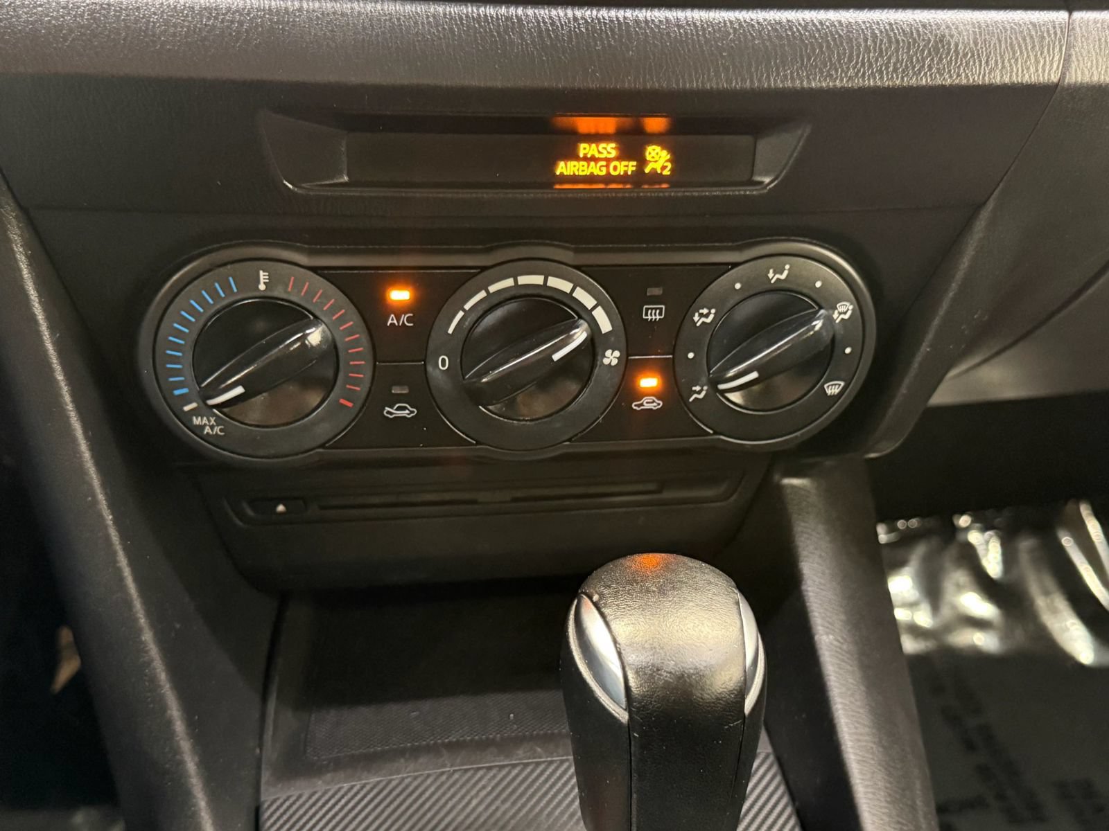 Used 2014 MAZDA MAZDA3 i Sport FWD image 33