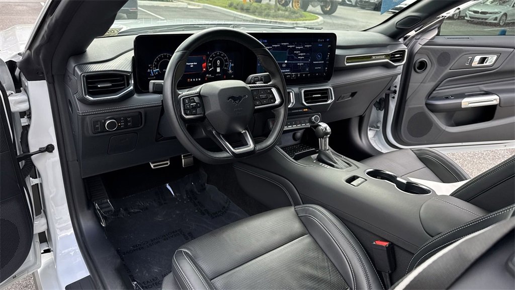 Used 2024 Ford Mustang GT Premium image 34