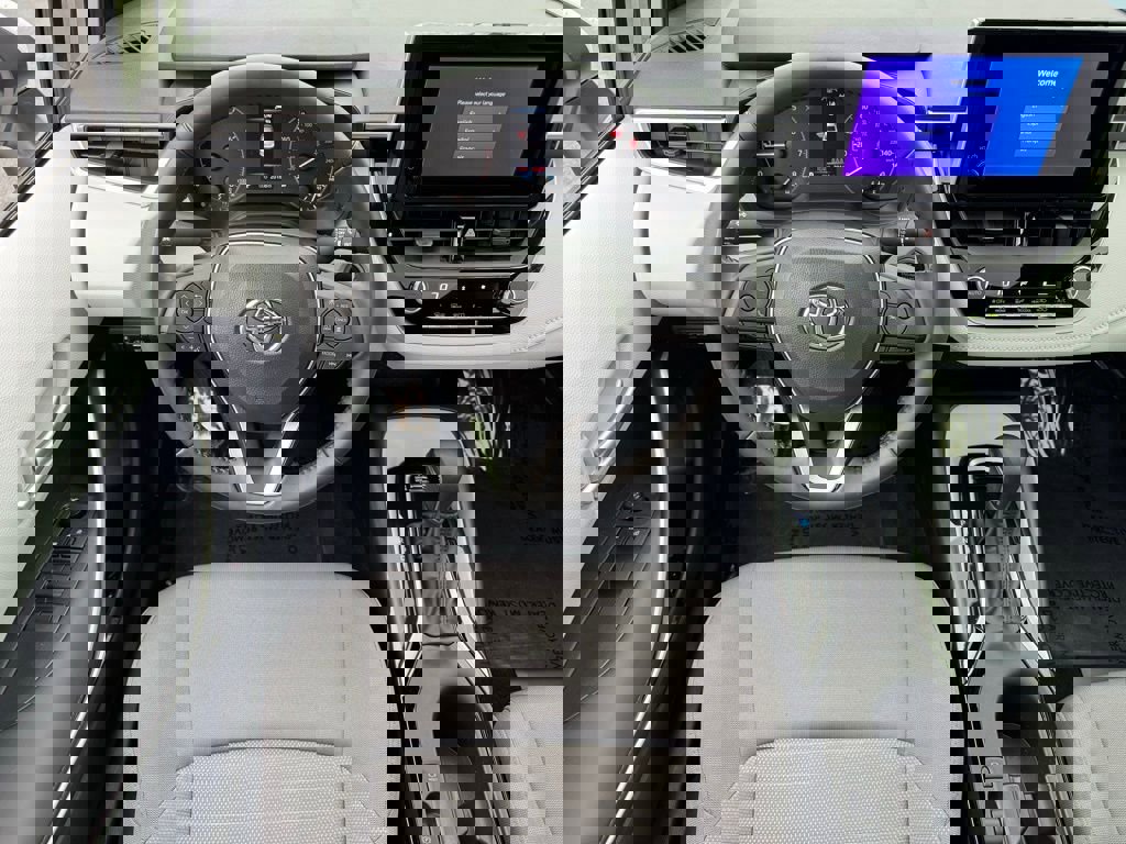 Used 2023 Toyota Corolla SE w/ SE Premium Package image 16
