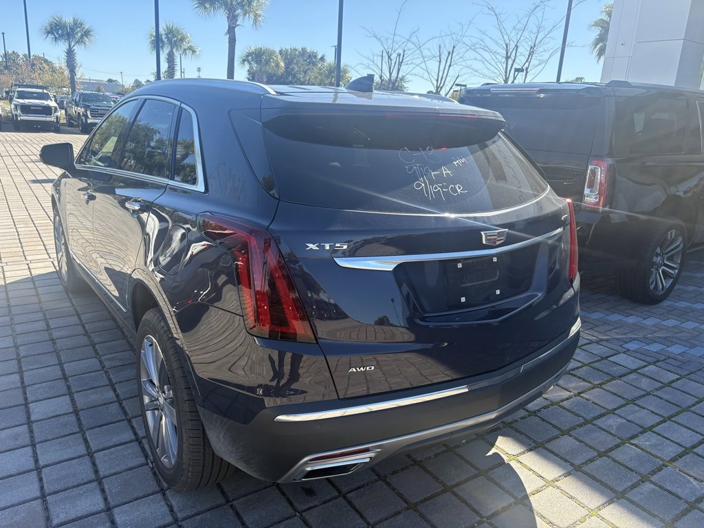 Certified 2025 Cadillac XT5 Premium Luxury image 7