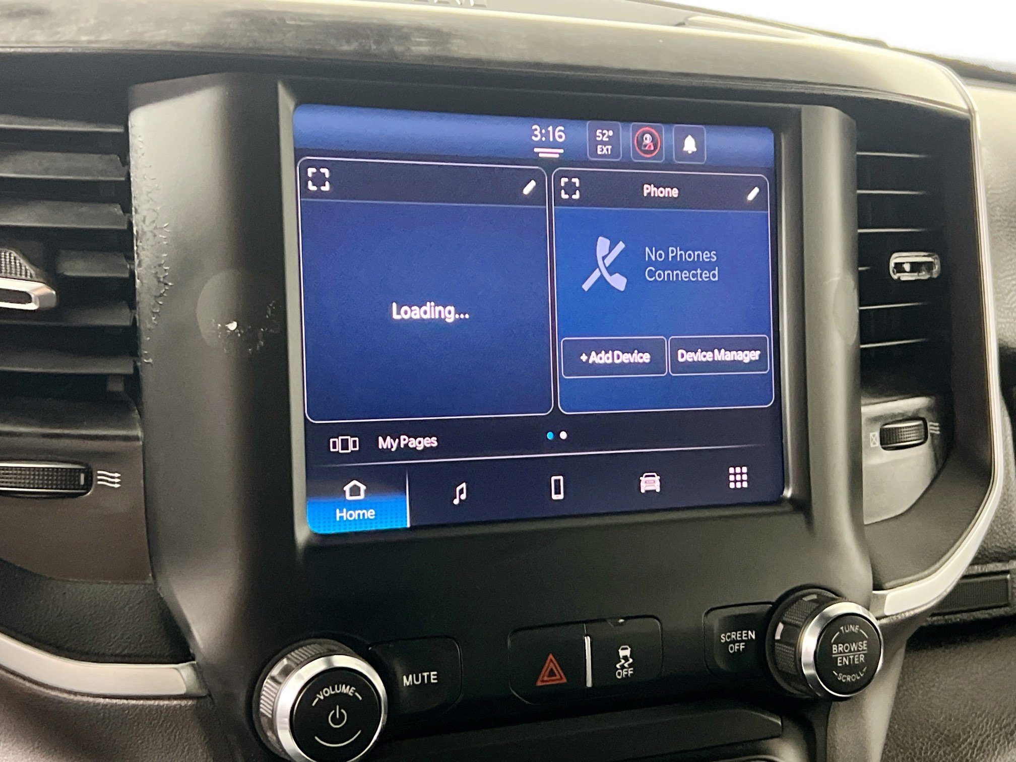 Used 2024 RAM 3500 Big Horn image 28