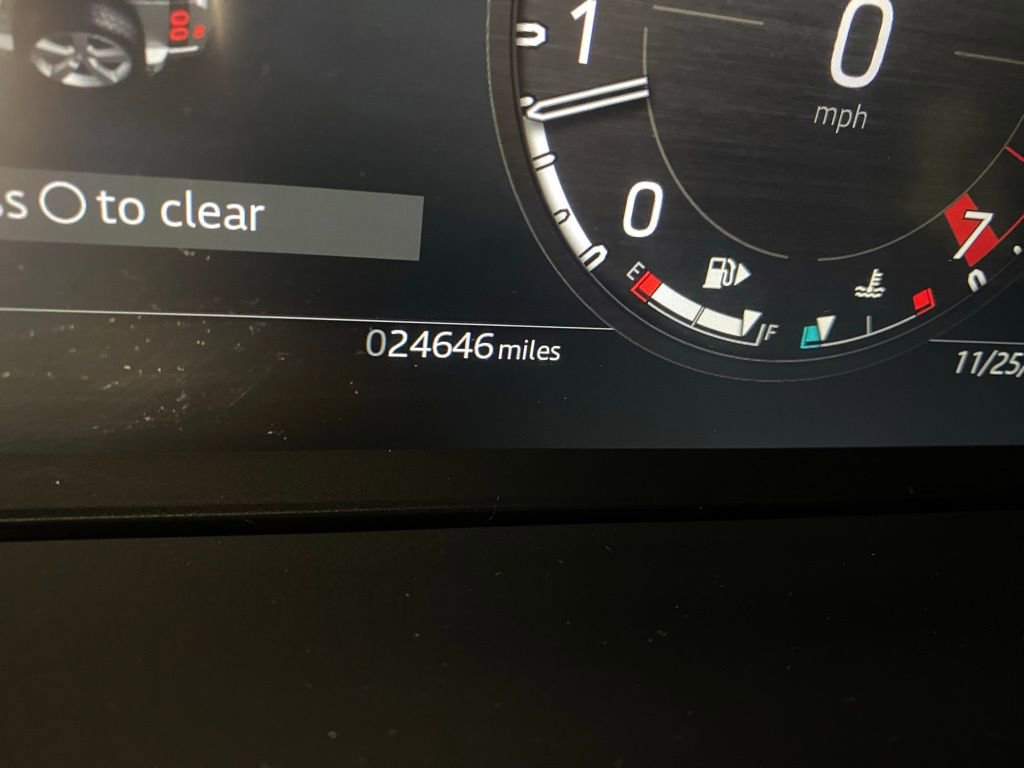 Used 2025 Land Rover Defender 110 S image 19