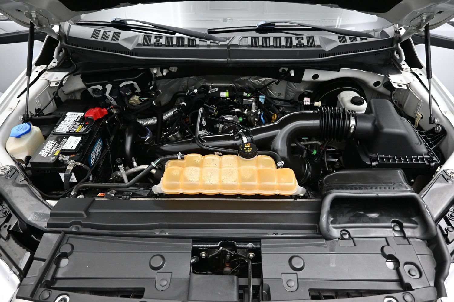 Used 2018 Ford F150 Lariat RWD image 8