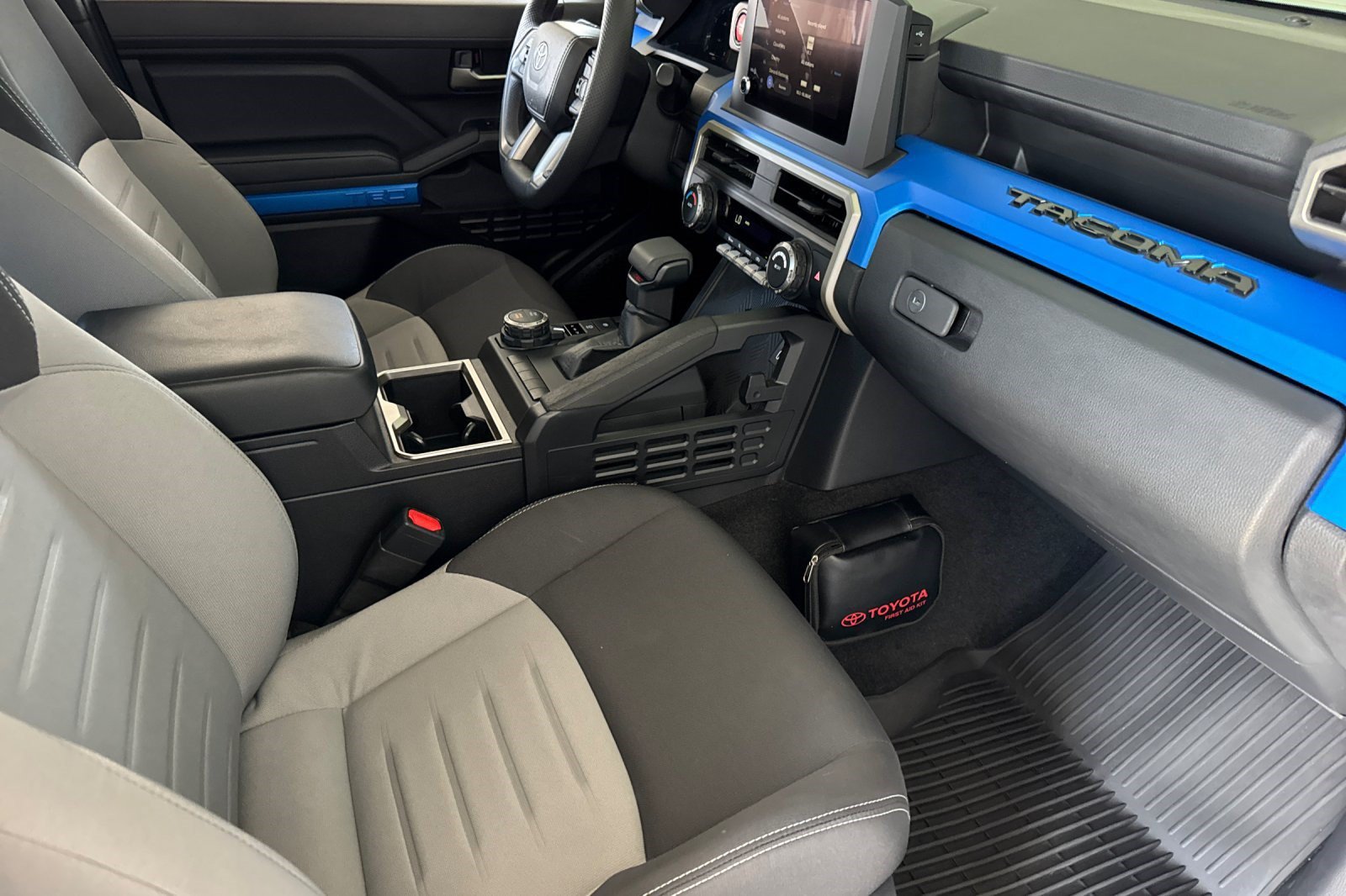 Certified 2025 Toyota Tacoma TRD Sport AWD/4WD image 27
