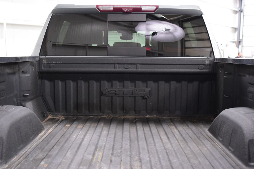 Used 2023 GMC Sierra 1500 AT4 w/ Technology Package AWD/4WD image 22