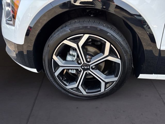 Certified 2025 Kia Niro EX Touring FWD image 9