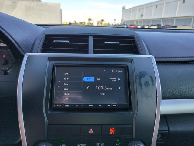 Used 2016 Toyota Camry SE FWD image 11