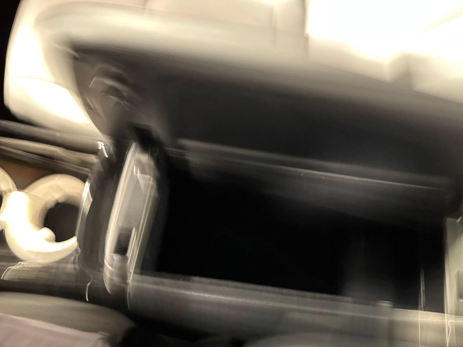 Used 2016 Toyota Prius FWD image 35