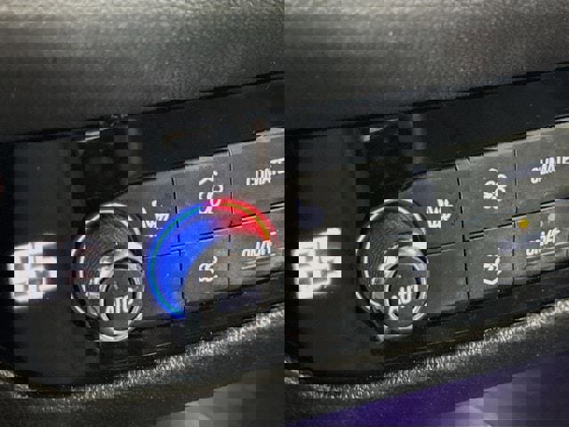 Used 2023 Buick Enclave Essence image 22