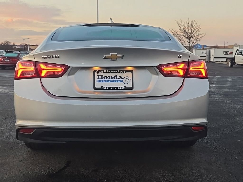 Used 2022 Chevrolet Malibu LT image 4