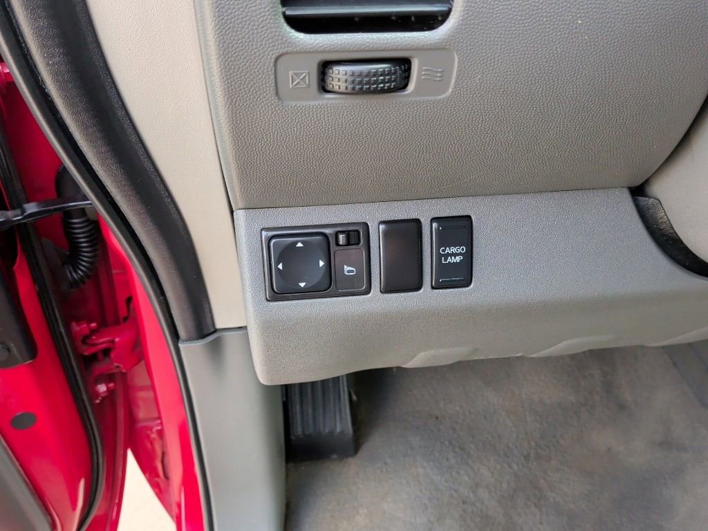 Used 2008 Nissan Frontier SE w/ SE Value Truck Pkg image 15