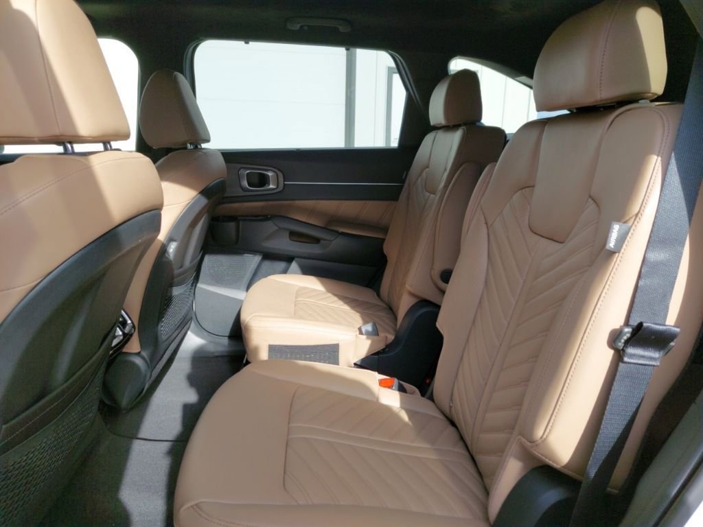 New 2026 Kia Sorento SX Prestige w/ Olive Brown Leather Package image 18