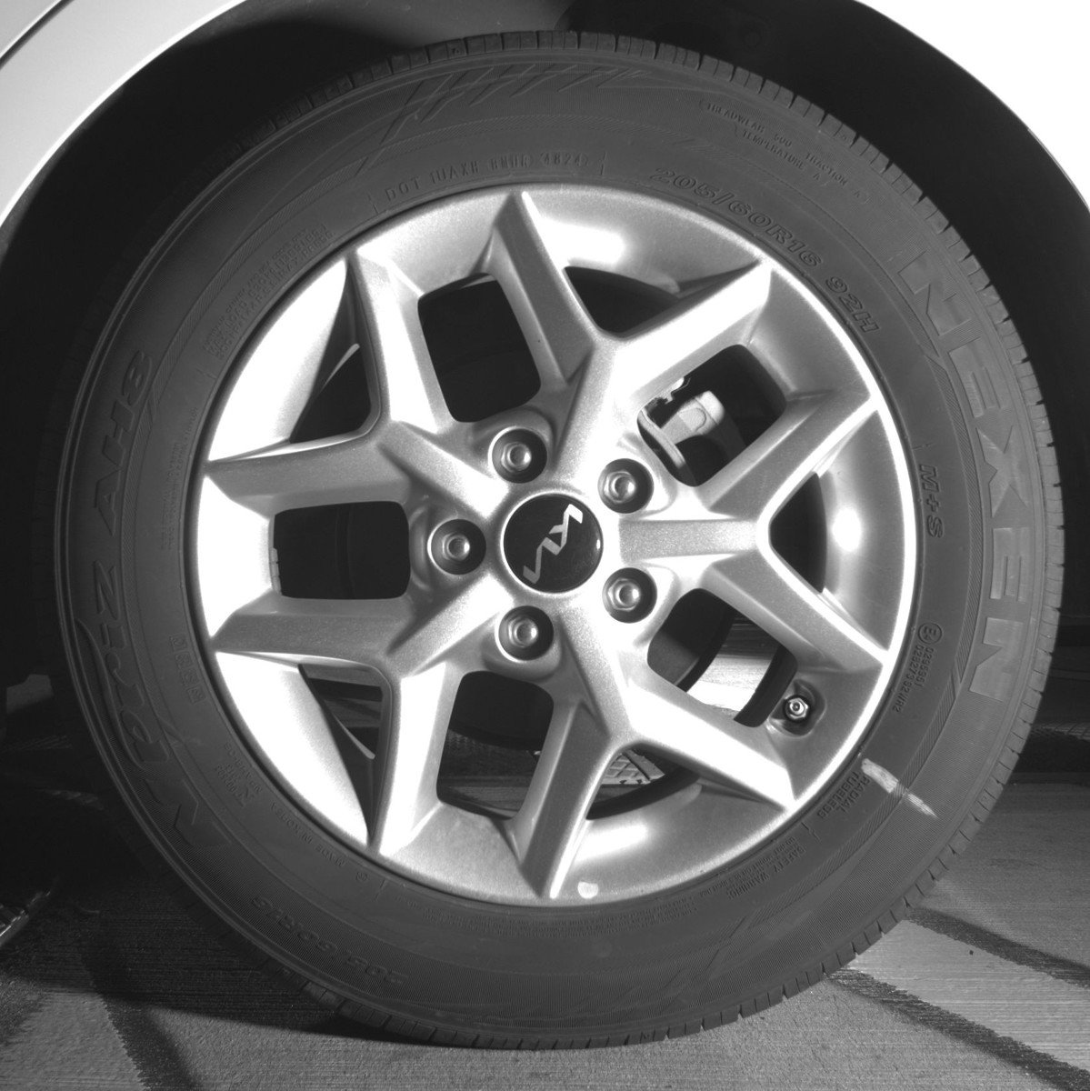 Used 2025 Kia Soul LX w/ LX Technology Package FWD image 14