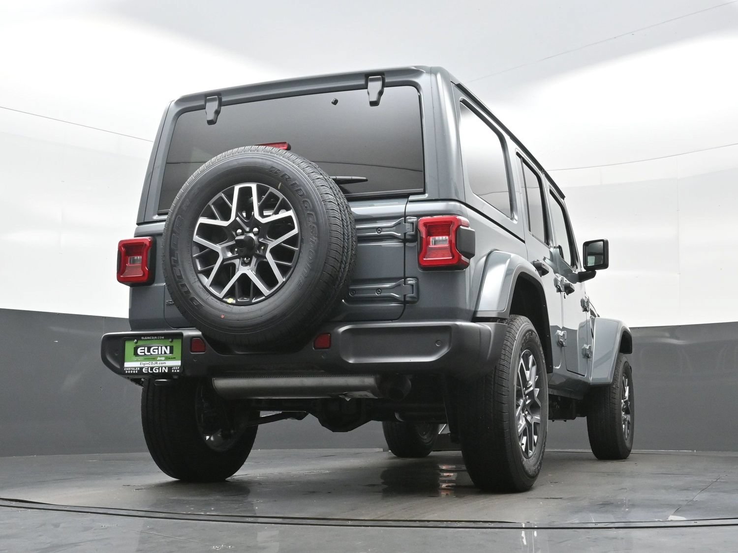 New 2026 Jeep Wrangler Unlimited Sahara w/ Safety Group AWD/4WD image 17