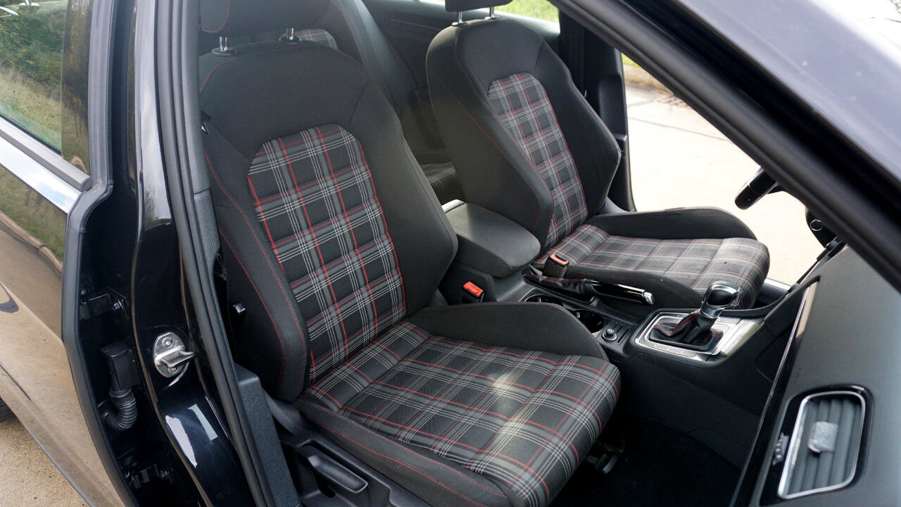 Used 2017 Volkswagen GTI S image 16