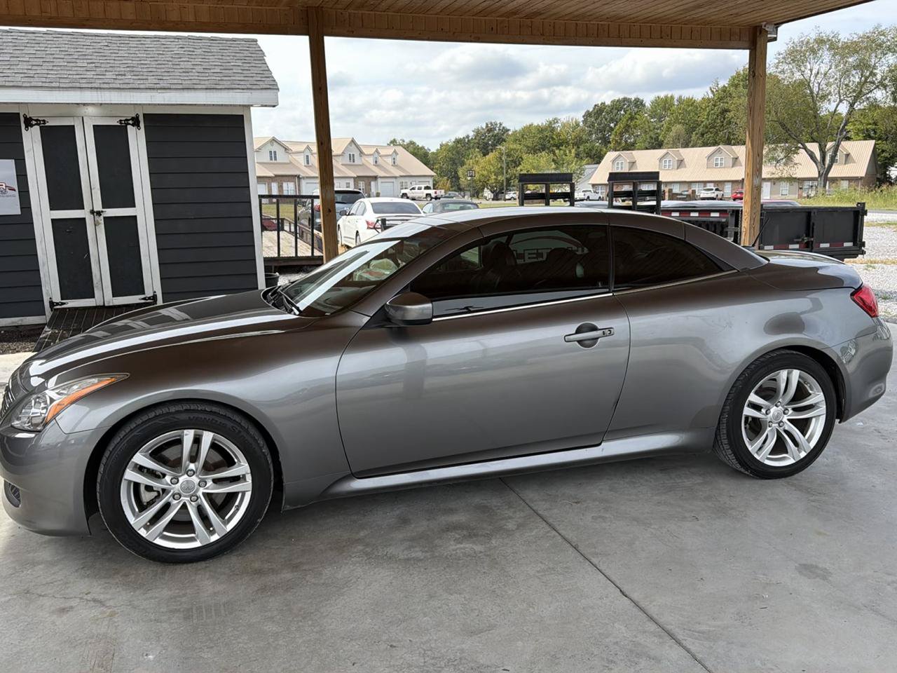 Used 2010 INFINITI G37 Convertible w/ Premium Pkg RWD image 17