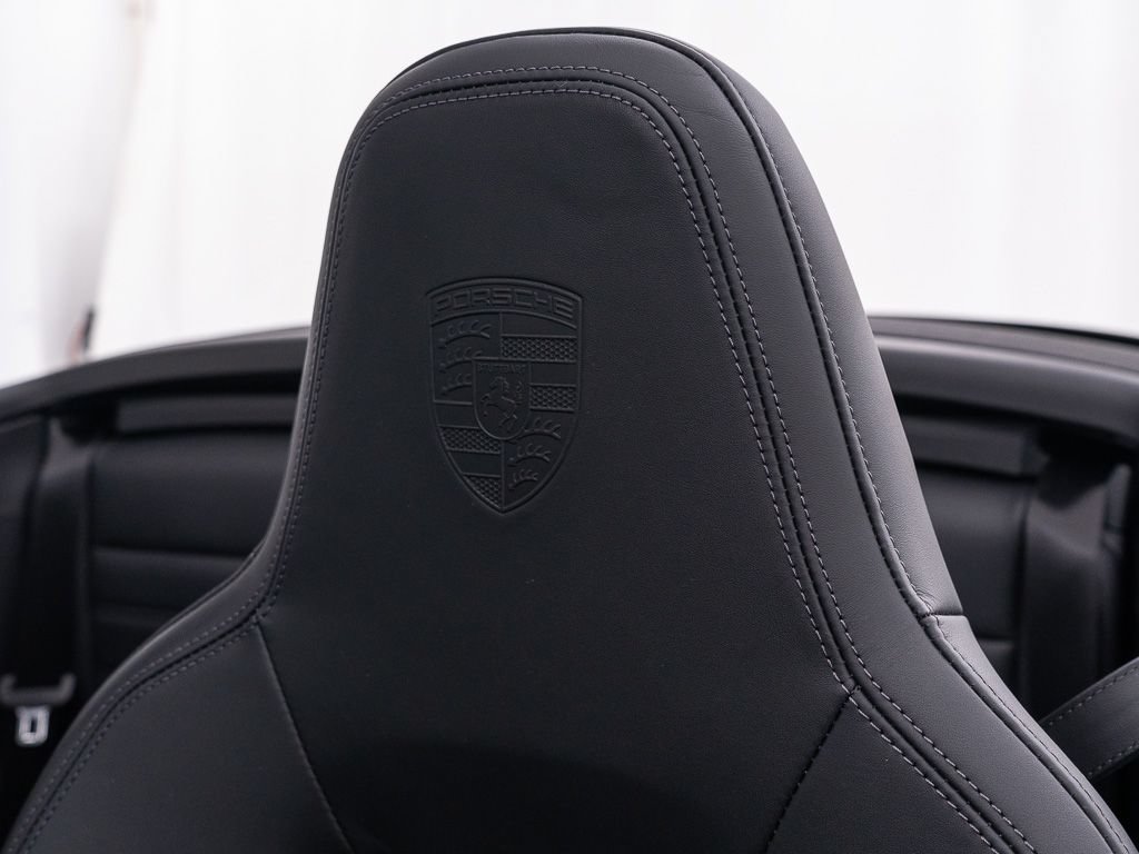 Used 2025 Porsche 911 Carrera RWD image 25
