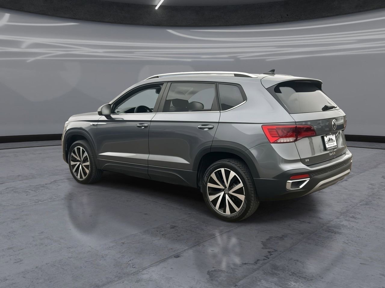 Used 2023 Volkswagen Taos SE image 4