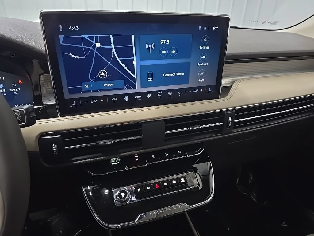Used 2023 Lincoln Corsair AWD image 29