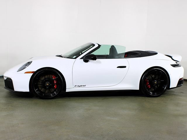 Certified 2026 Porsche 911 Carrera 4 GTS AWD/4WD image 2