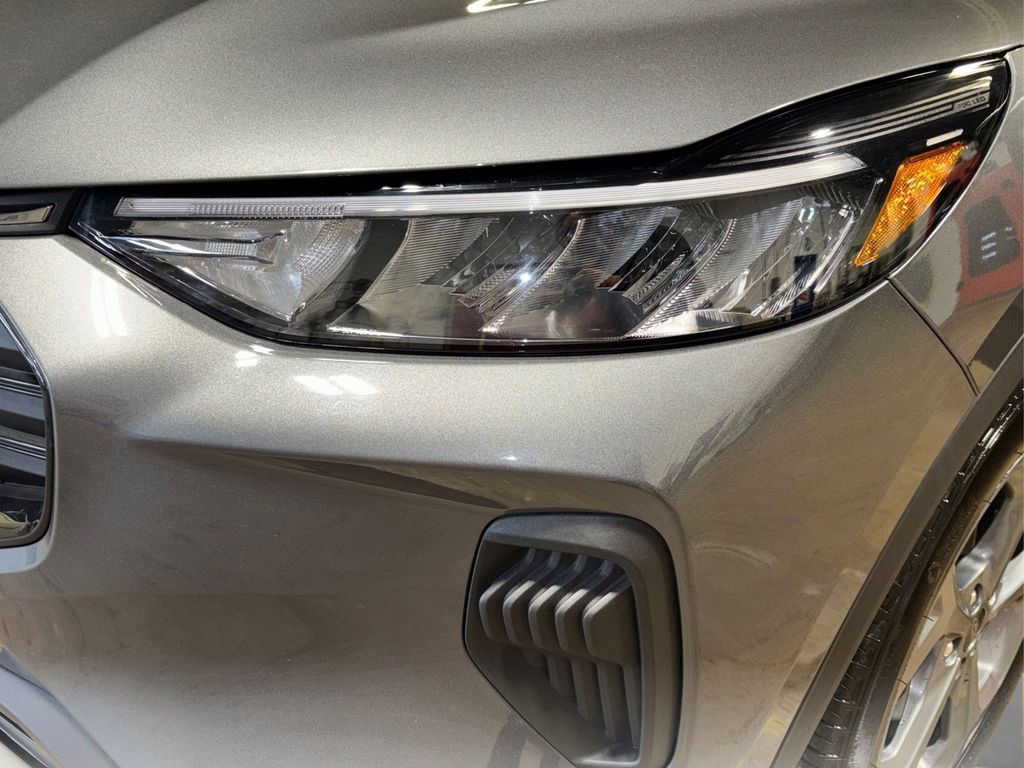 Certified 2025 Ford Escape ST-Line image 11