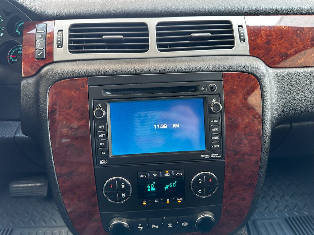 Used 2011 Chevrolet Silverado 2500 LTZ w/ LTZ Plus Package AWD/4WD image 18