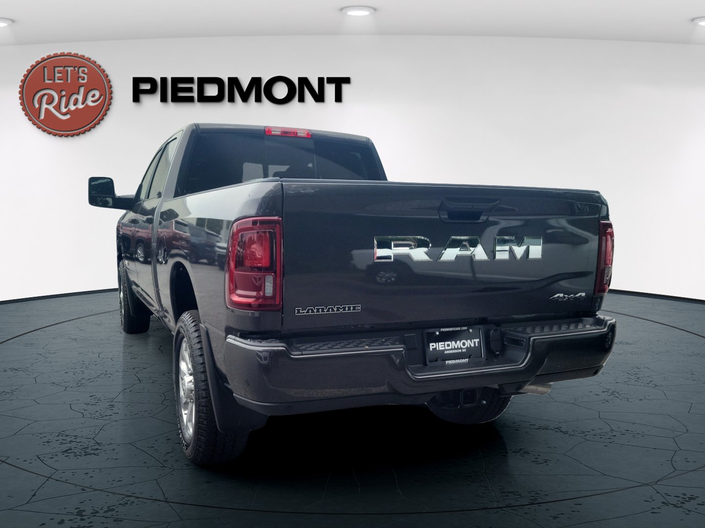New 2026 RAM 2500 Laramie AWD/4WD image 8