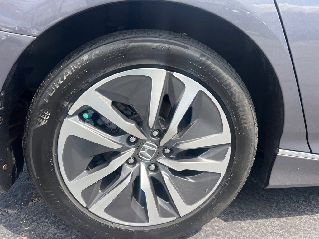 Used 2018 Honda Accord Touring image 41