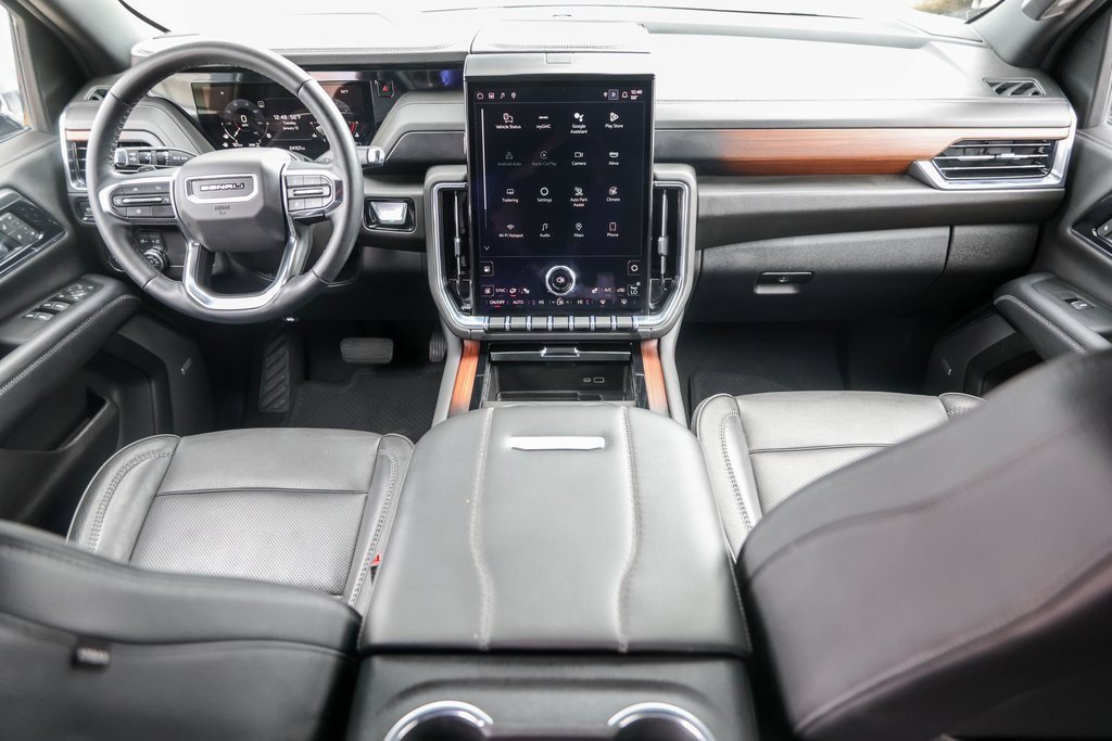 Used 2025 GMC Yukon Denali image 27