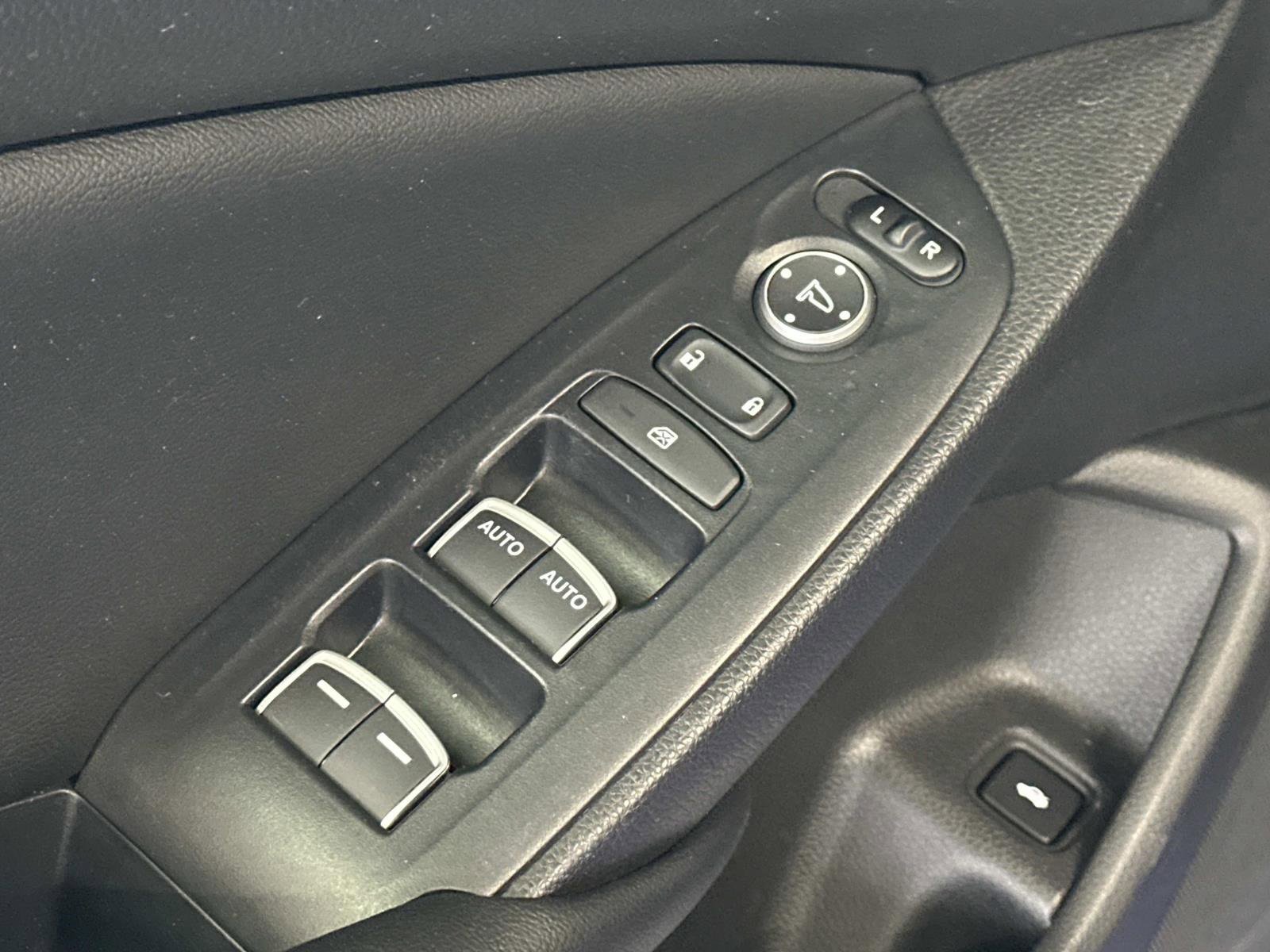 Used 2022 Honda Accord Sport image 17