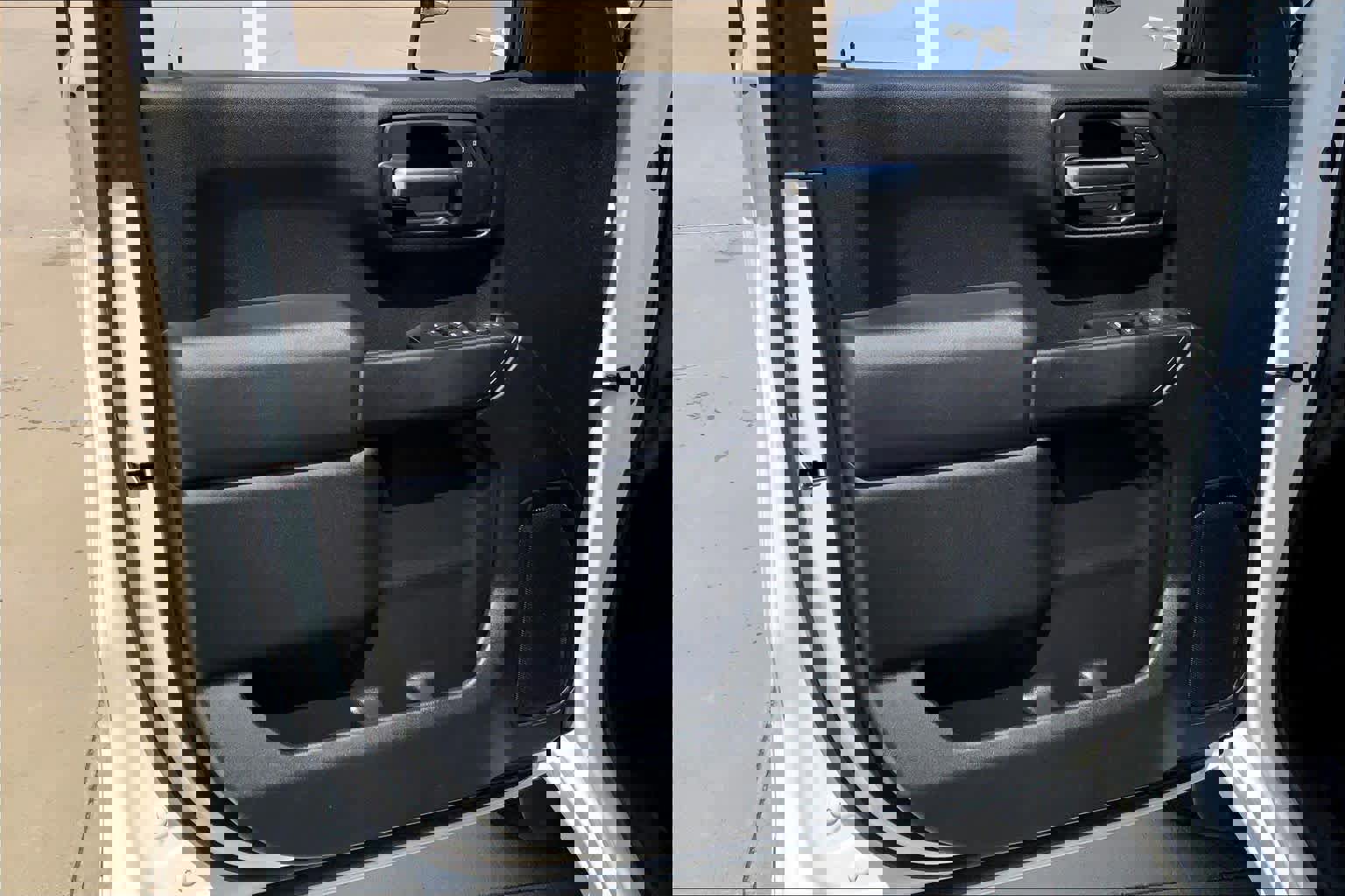 Used 2024 Chevrolet Silverado 1500 Custom image 41