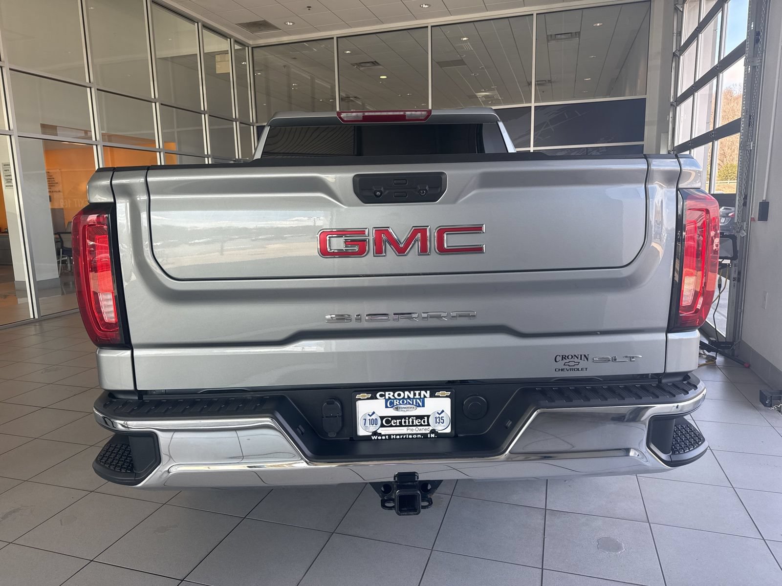 Used 2024 GMC Sierra 1500 SLT AWD/4WD image 11