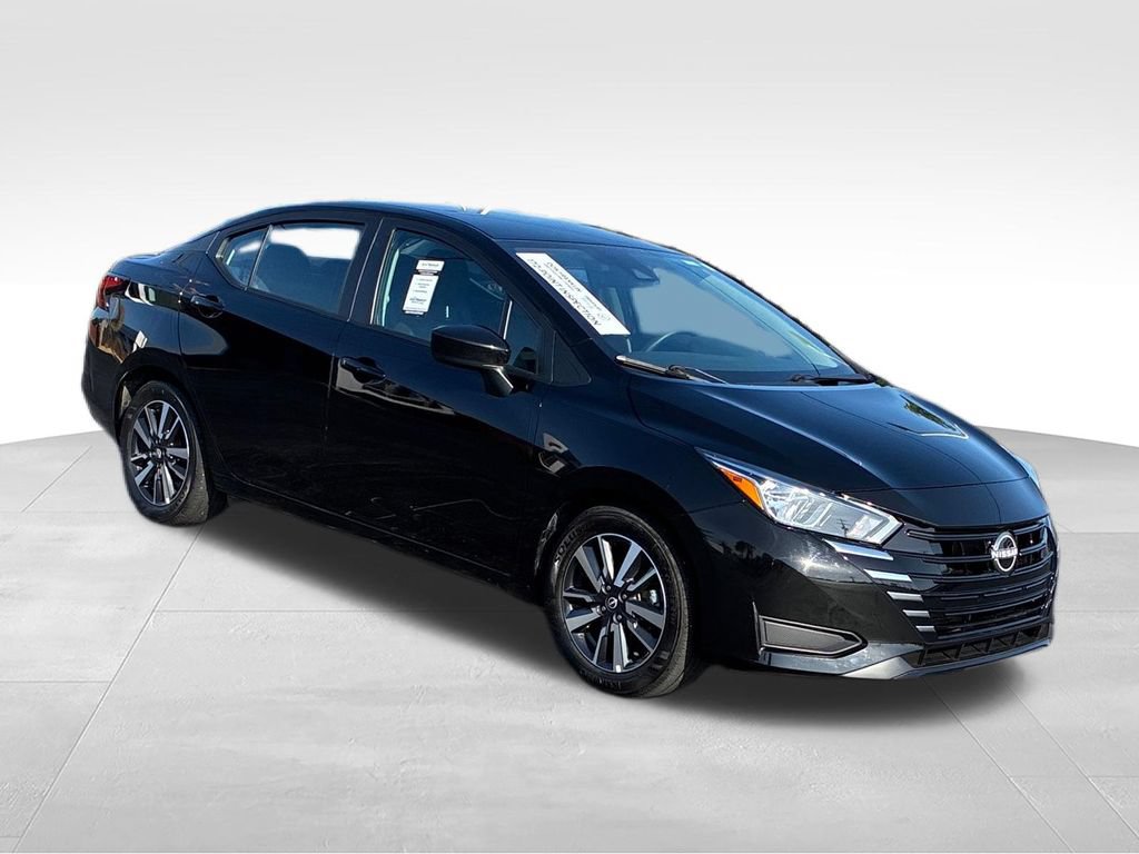 Used 2024 Nissan Versa SV FWD image 7