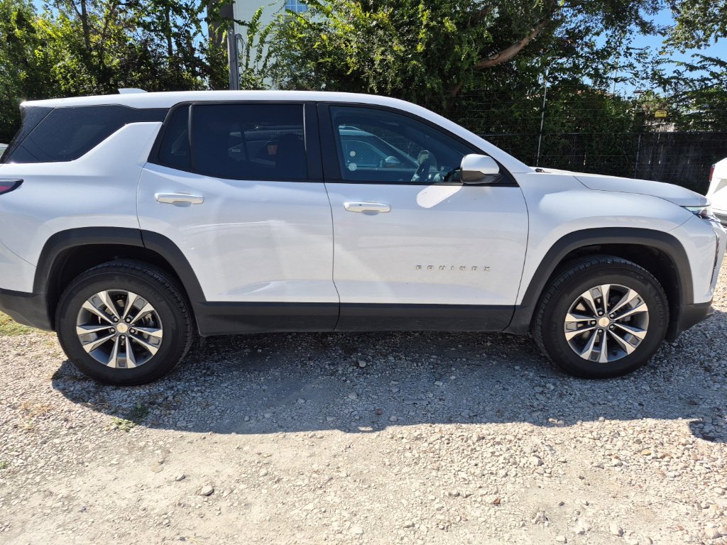 Used 2026 Chevrolet Equinox LT AWD/4WD image 5