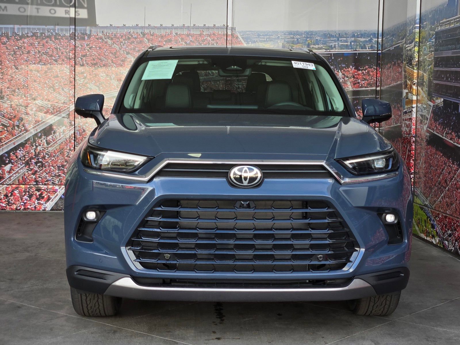 Certified 2026 Toyota Grand Highlander Platinum image 3