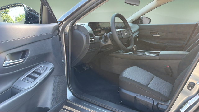 New 2027 Nissan Sentra SV w/ SV Convenience Package FWD image 13