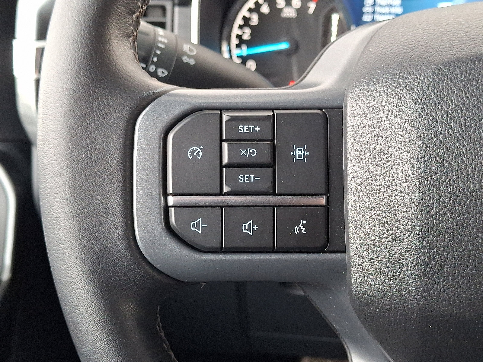 Used 2023 Ford F150 XLT w/ Equipment Group 302A High image 24