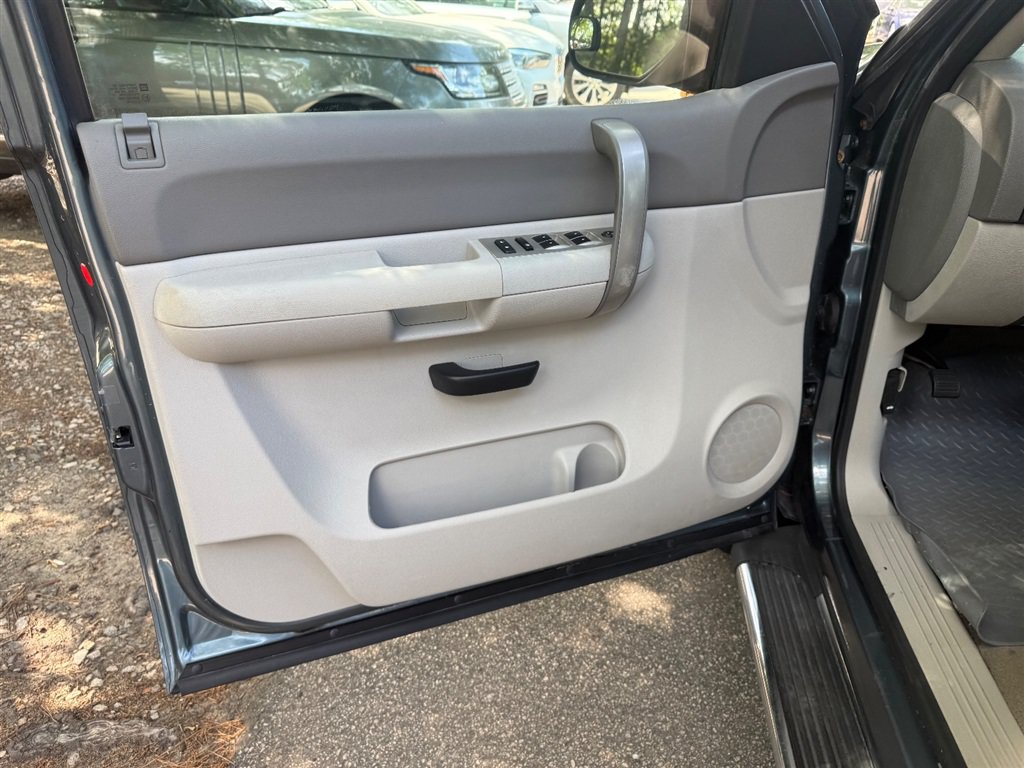 Used 2008 GMC Sierra 1500 SLE w/ Power Pack Plus RWD image 13