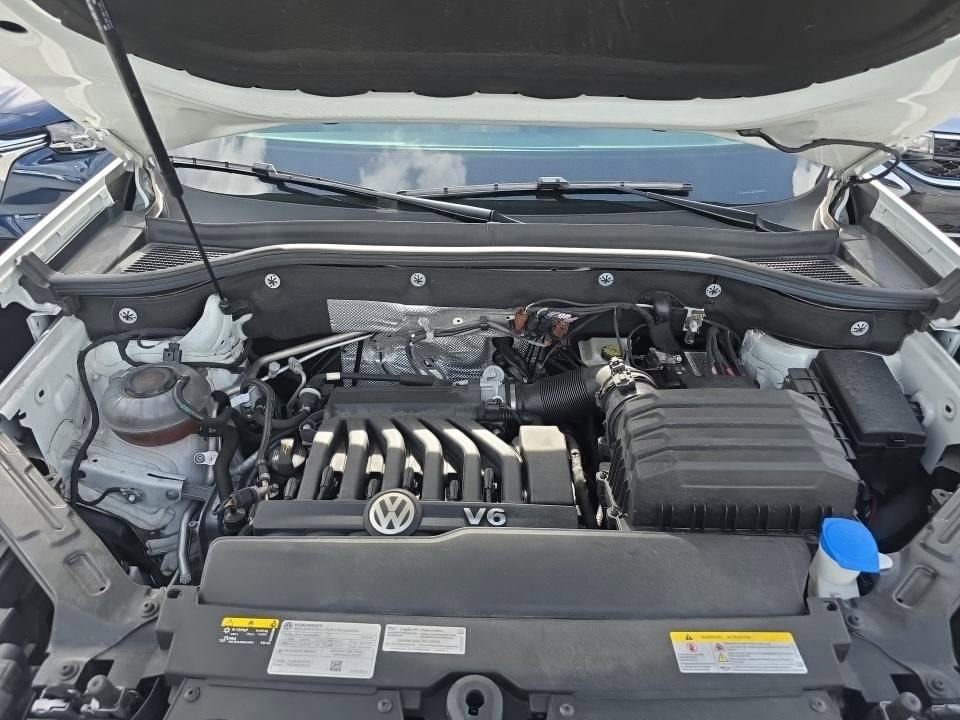 Used 2023 Volkswagen Atlas SEL Premium AWD/4WD image 8