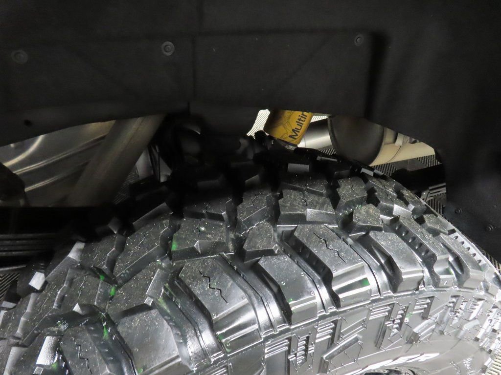 Used 2024 Chevrolet Silverado 2500 ZR2 w/ Technology Package image 41