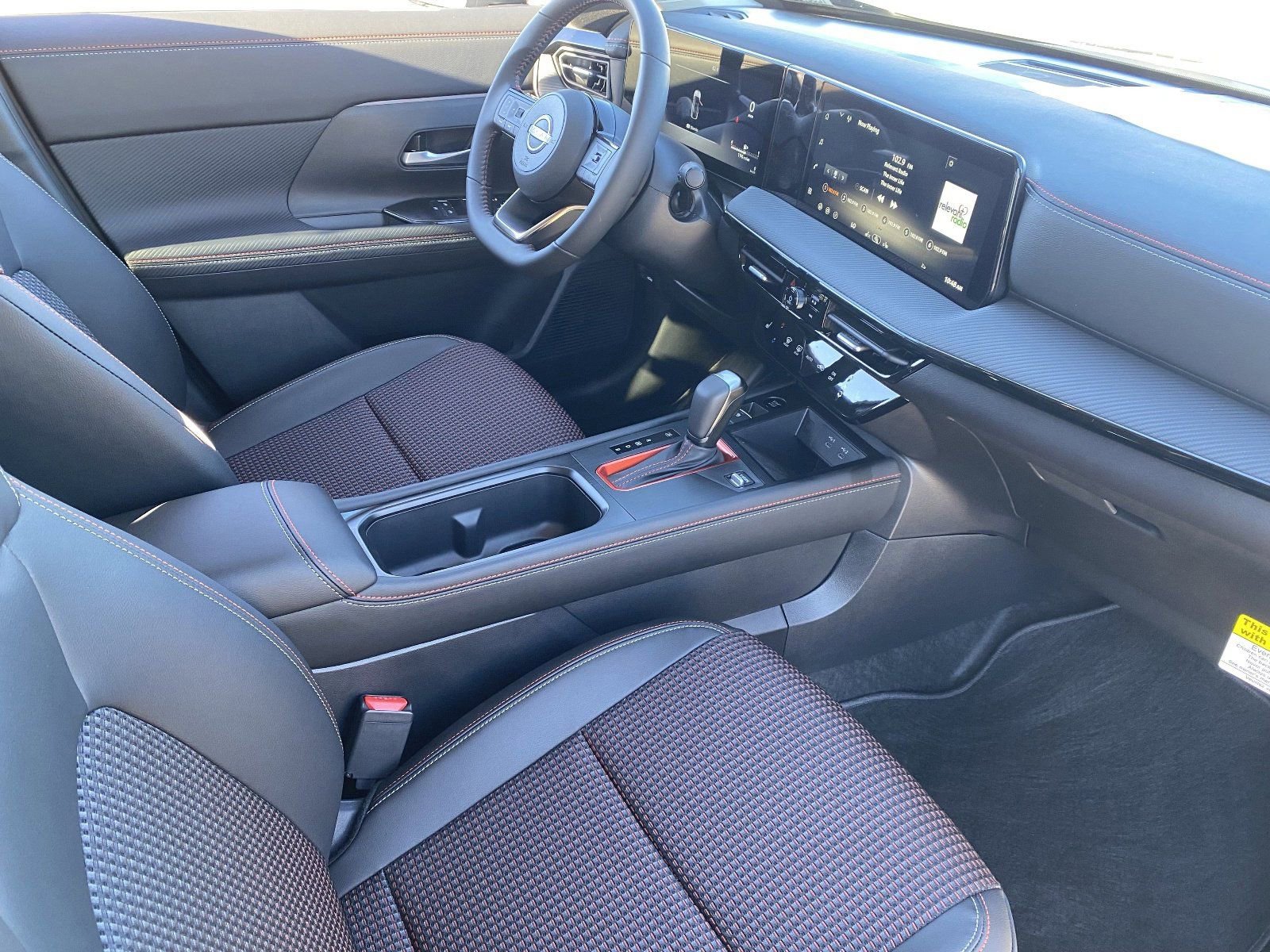 New 2026 Nissan Kicks SR w/ Cold Weather Package image 4